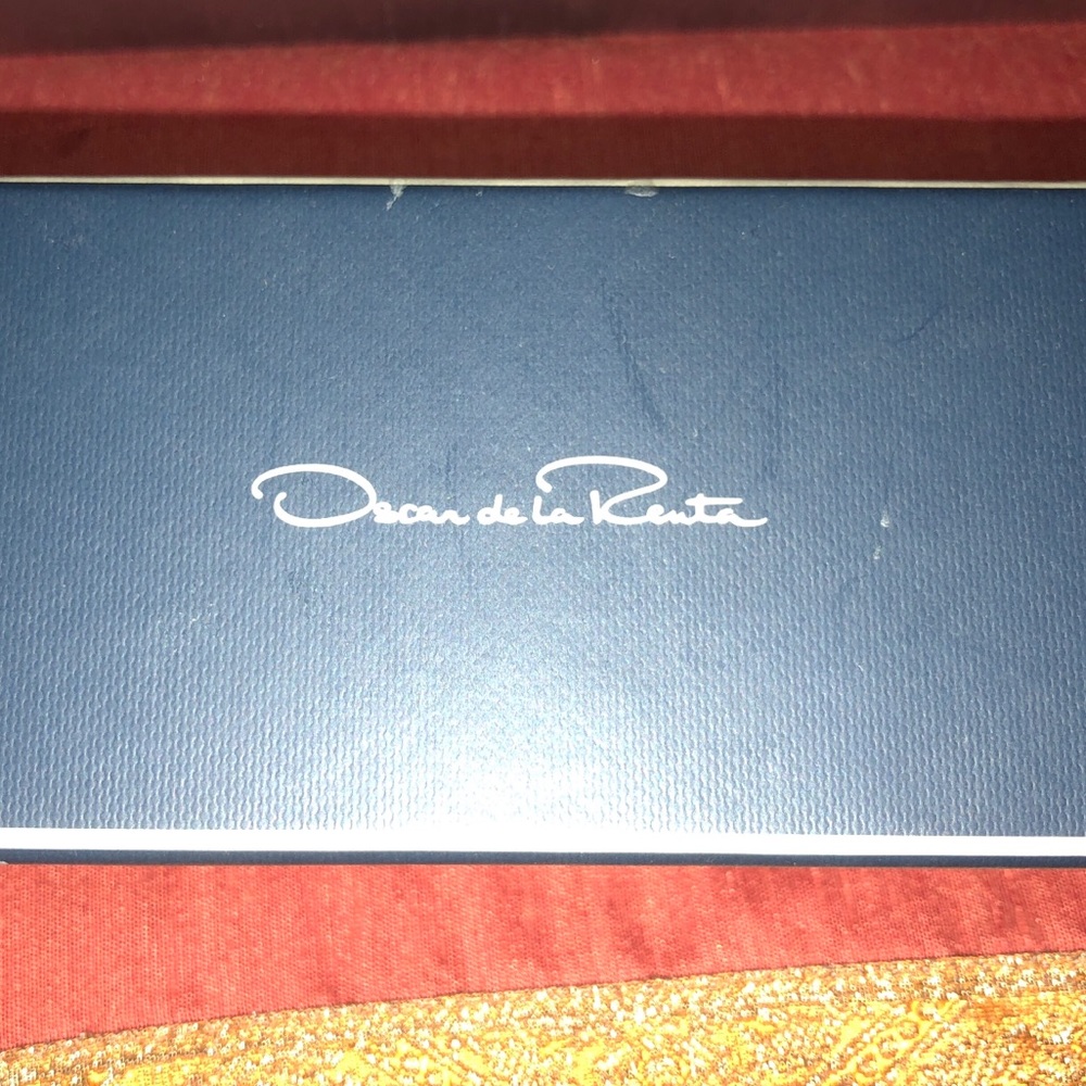 Oscar de la Renta ‘Live in Love’ Candle set